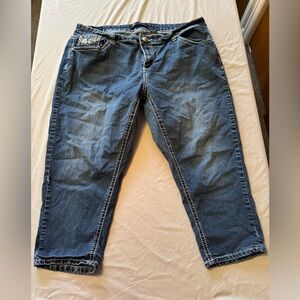 Love Indigo Women’s Blue Jean Capri